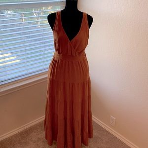 Rich rust brown ruffled maxi dress…with pockets!!!